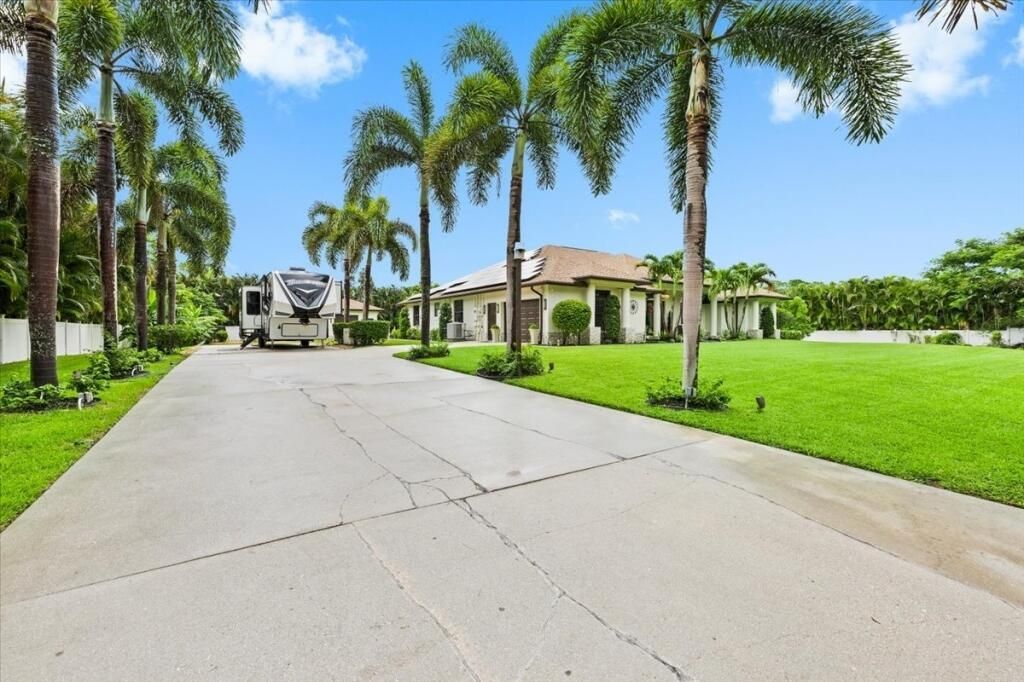 17433 Hamlin Boulevard, Loxahatchee, FL 33470 Photo