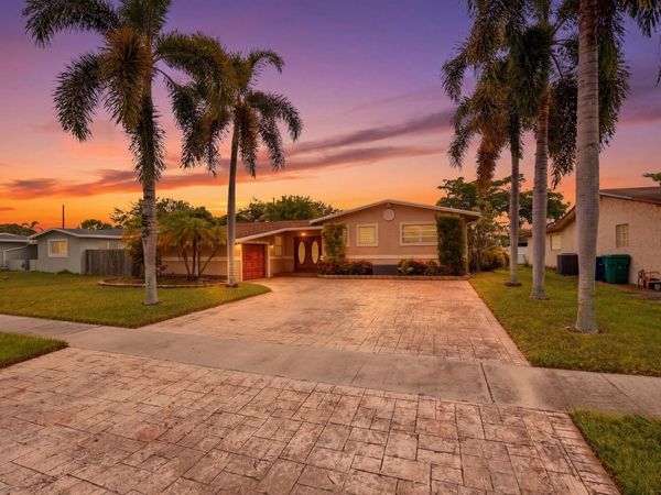 4930 SW 90TH Way, Cooper City, FL 33328