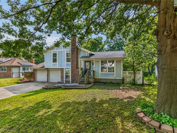 13307 Overhill Road, Grandview, MO 64030