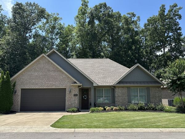 105 Andrews Dr , Loretto, TN 38469