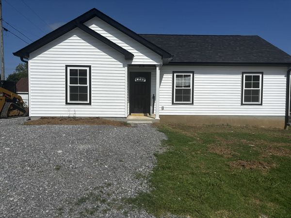 102 Hills St , Woodbury, TN 37190
