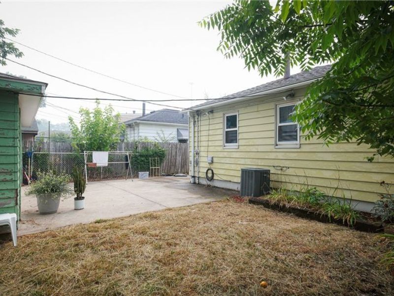 11820 Guardian Boulevard, Cleveland, OH 44135 Photo 15