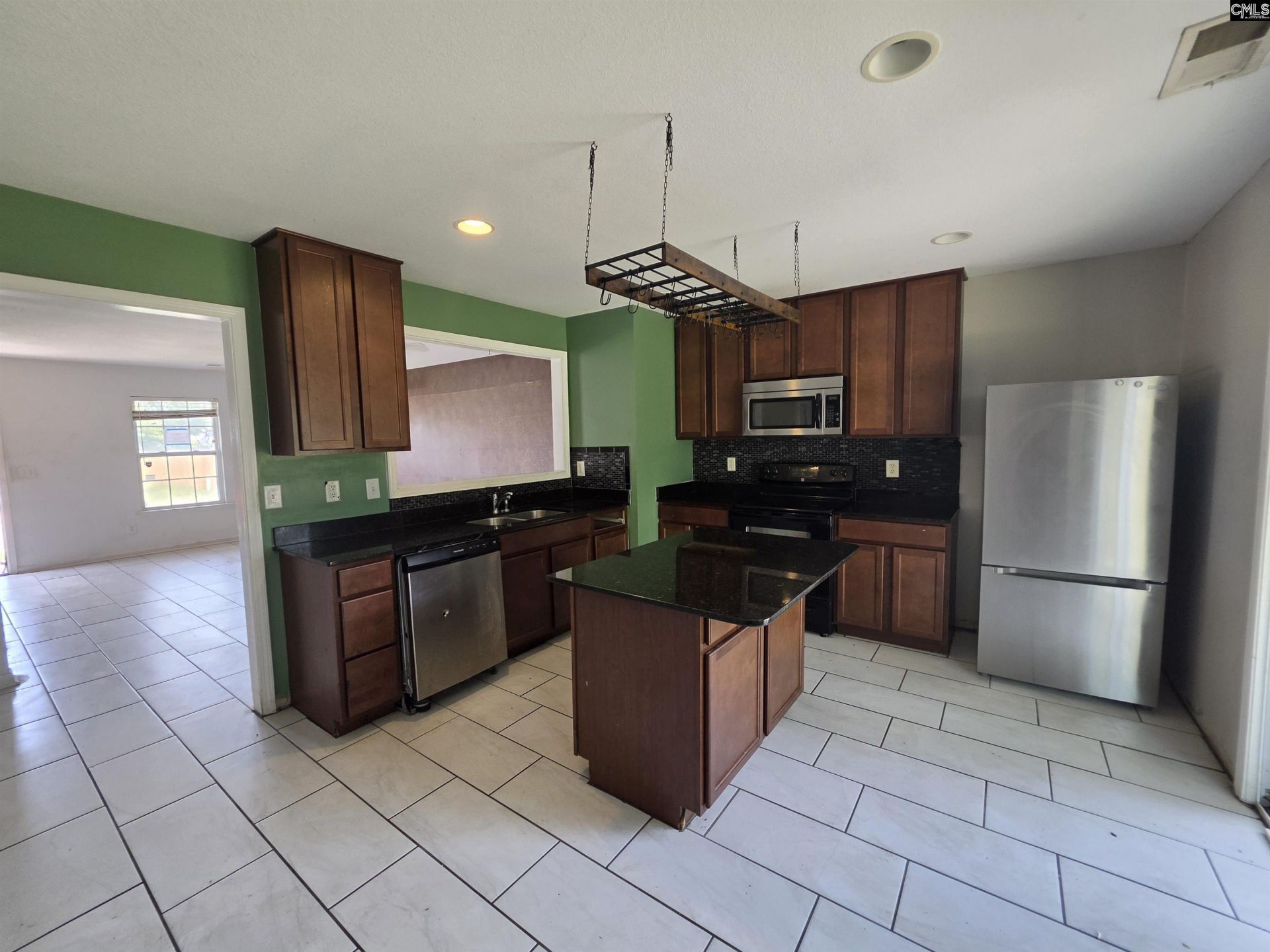 107 Sandy Path Lane  Photo 4