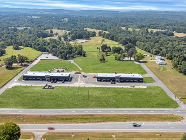20321 and 20323 E Hwy 412 , Springdale, AR 72764
