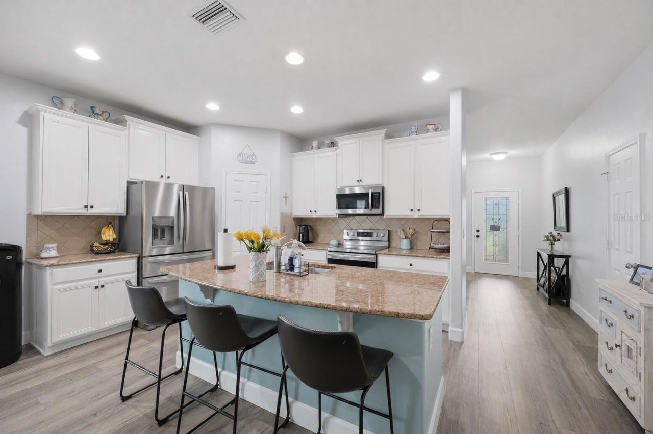 2814 Maple Brook Loop, Lutz, FL 33558 Photo