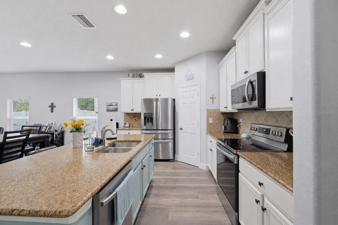 2814 Maple Brook Loop, Lutz, FL 33558 Photo