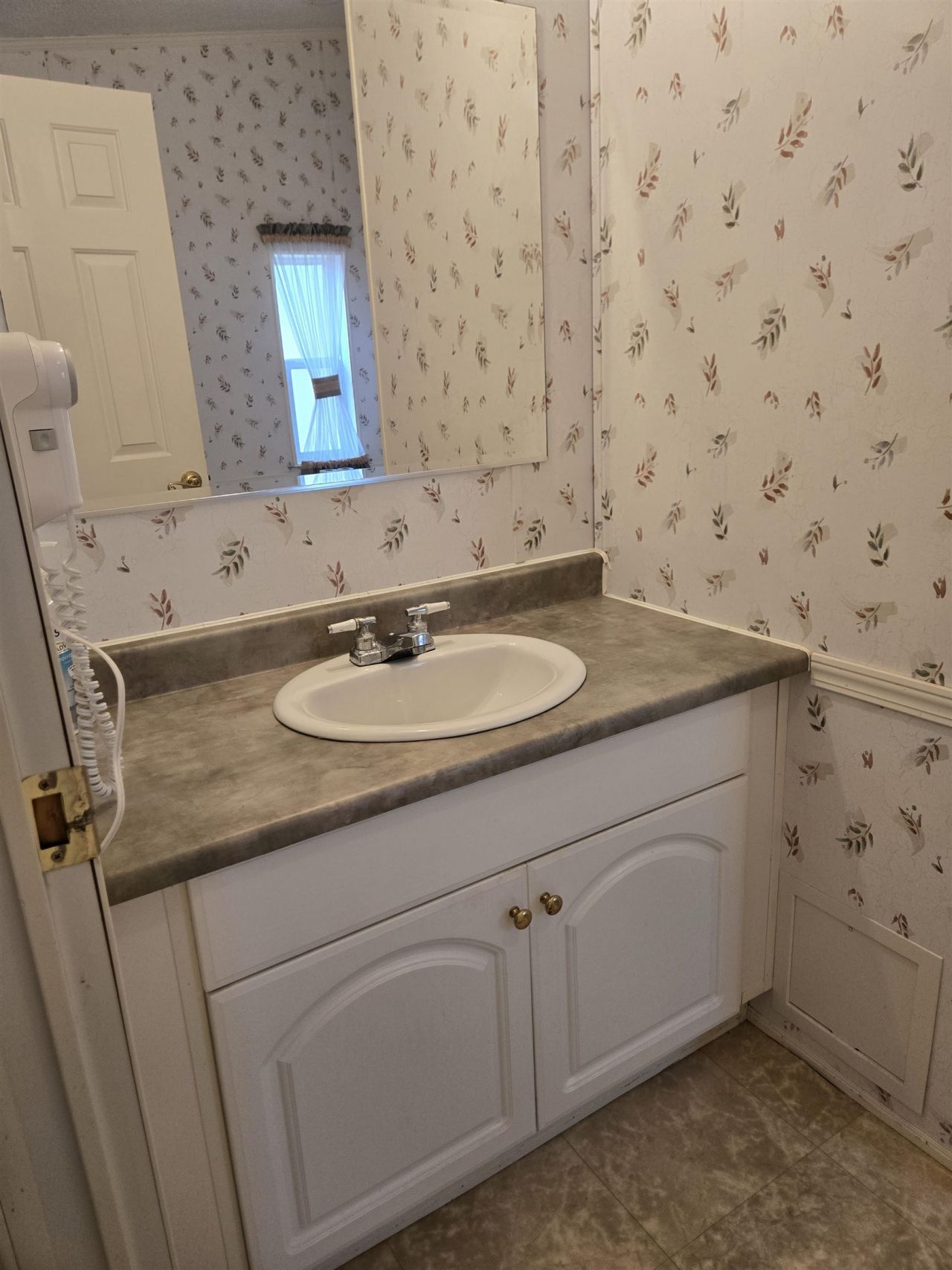 451 E Banks Dr.  Photo 30