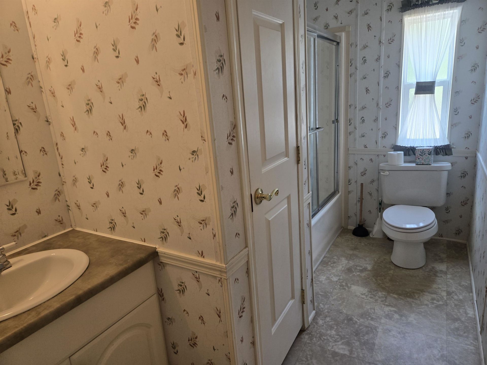 451 E Banks Dr.  Photo 37