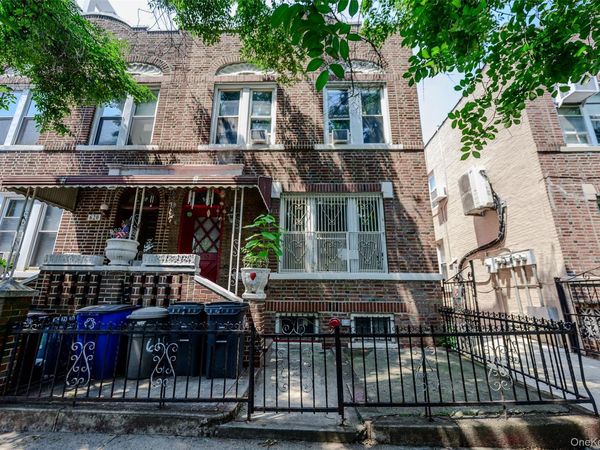 618 E 2nd Street , Brooklyn, NY 11218