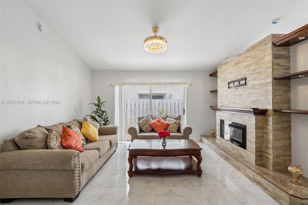 13412 NW 6th Dr , Plantation, FL 33325 Photo