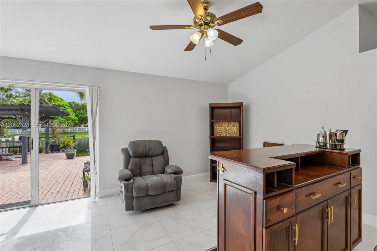 13412 NW 6th Dr , Plantation, FL 33325 Photo