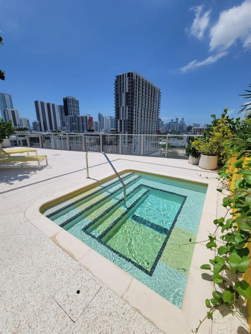 90 NE 32 , Unit 609, Miami, FL 33127 Photo