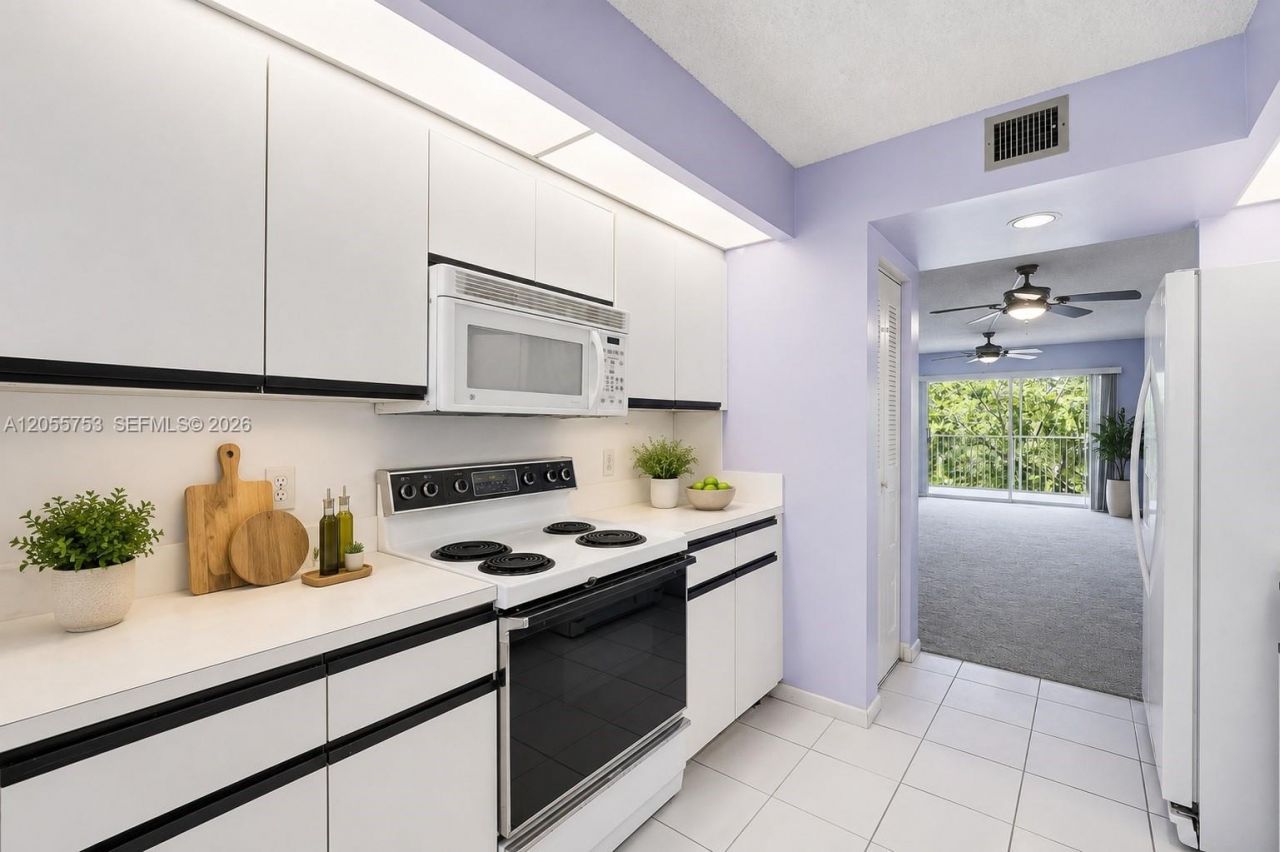 12500 SW 5th Ct, Unit 311M, Pembroke Pines, FL 33027 Photo