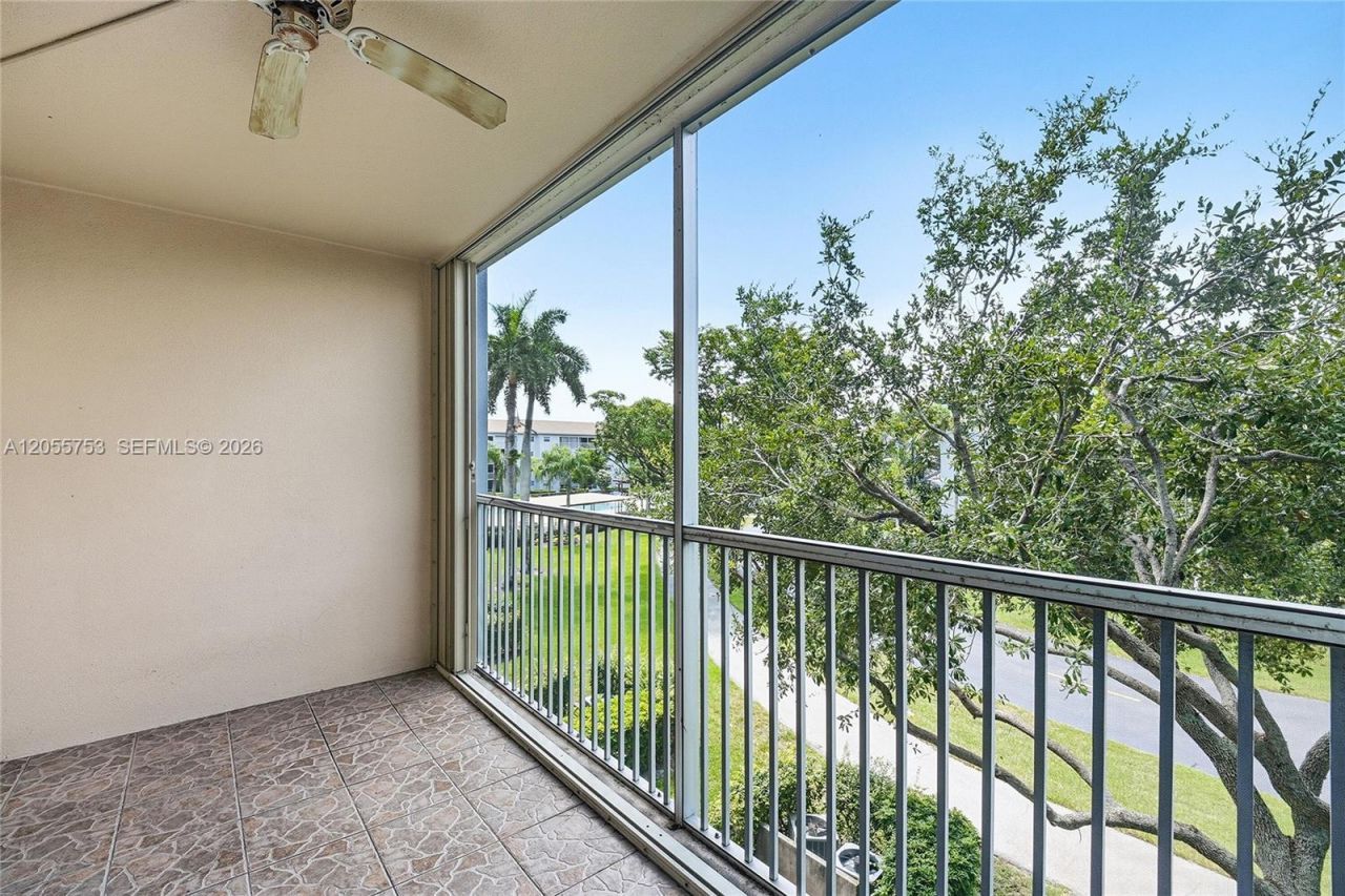 12500 SW 5th Ct, Unit 311M, Pembroke Pines, FL 33027 Photo