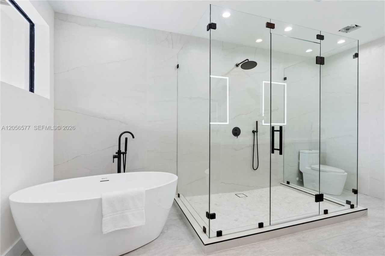 1234 NE 17th Ter, Fort Lauderdale, FL 33304 Photo