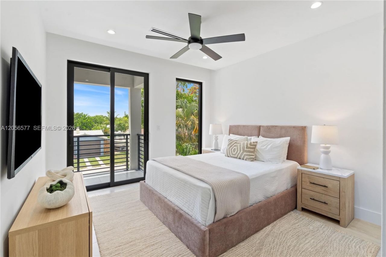 1234 NE 17th Ter, Fort Lauderdale, FL 33304 Photo
