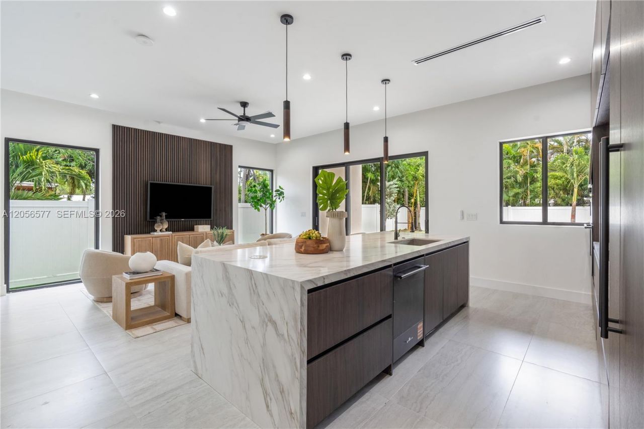 1234 NE 17th Ter , Fort Lauderdale, FL 33304 Photo
