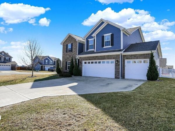 8171 Brookville Way , Avon, IN 46123