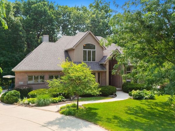 2804 Cliffwood Lane, Fort Wayne, IN 46825