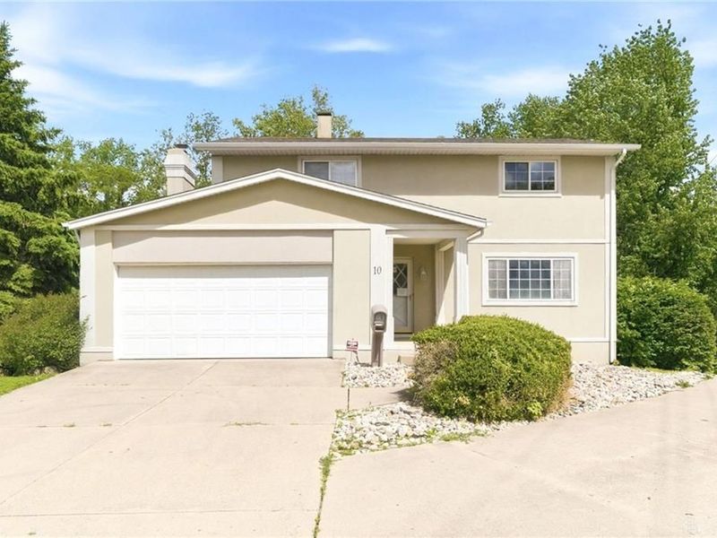 10 Fairway Drive, Springboro, OH 45066 Photo 1