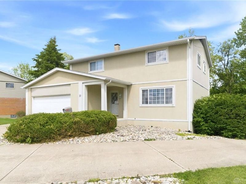 10 Fairway Drive, Springboro, OH 45066 Photo 2