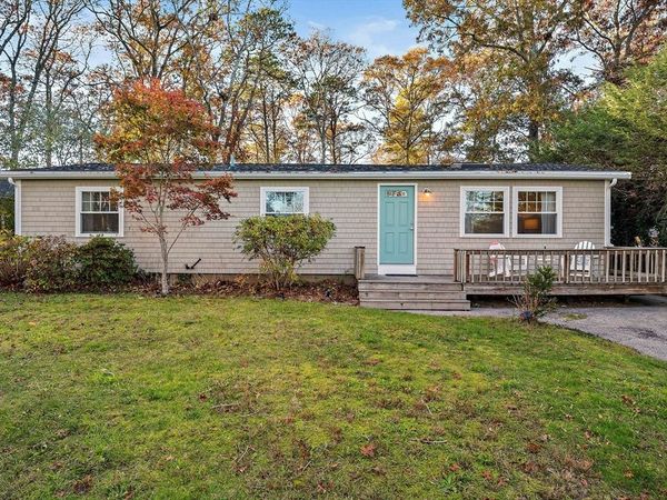36 Cranberry Ave, Mashpee, MA 02649