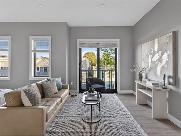 656 Saratoga, Unit 201, Boston, MA 02128