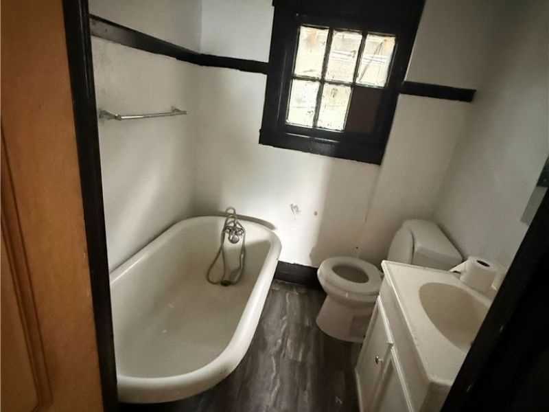 2046 North Park Avenue, Warren, OH 44483 Photo 6