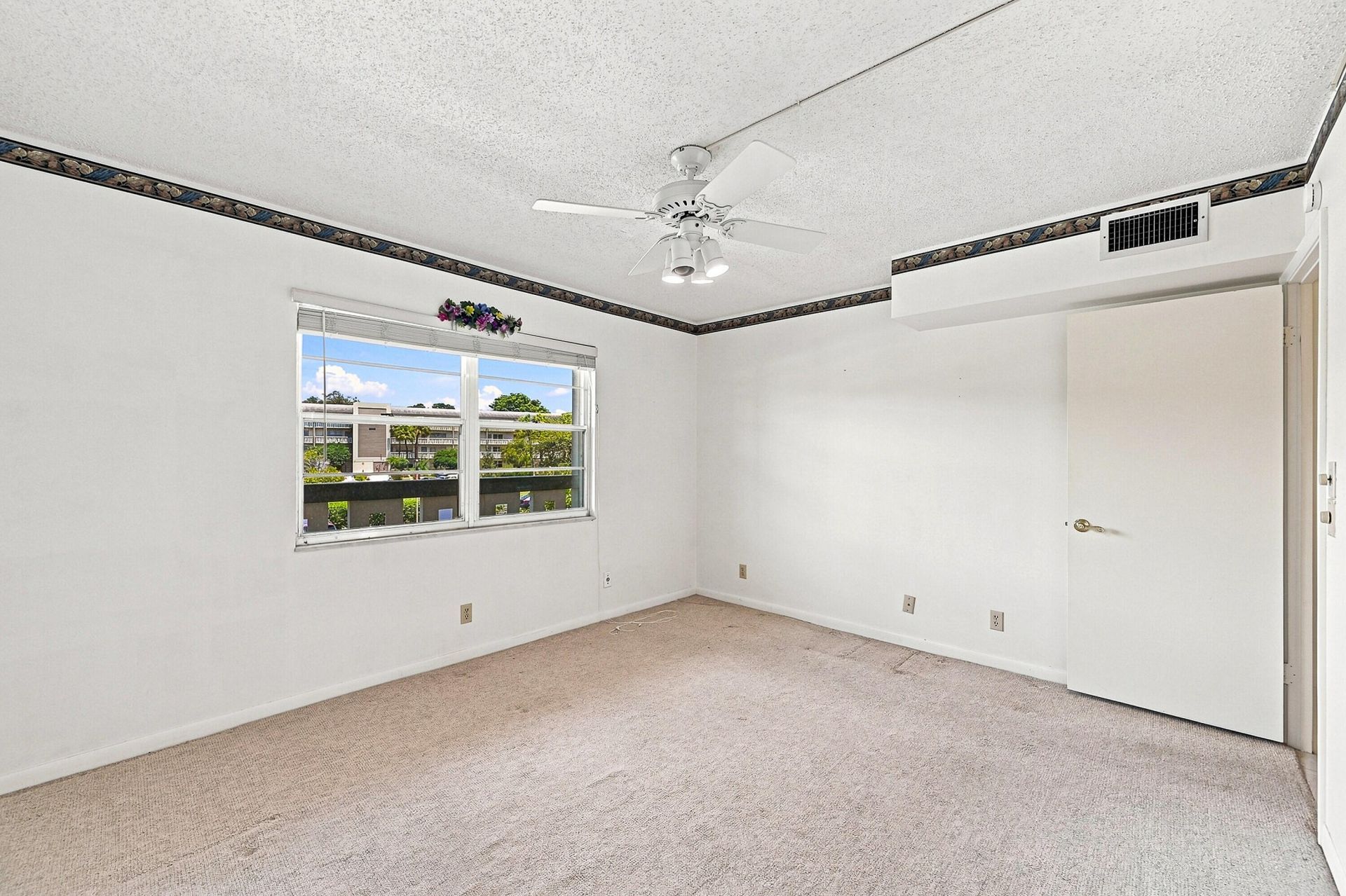 2901 Victoria Circle, Unit D2, Coconut Creek, FL 33066 Photo