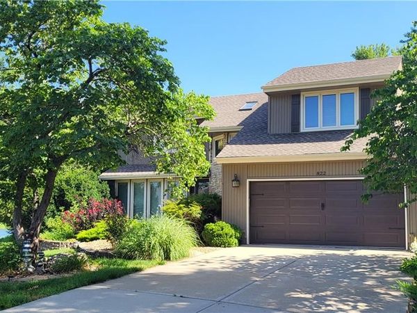 822 SW Lighthouse Point, Lee's Summit, MO 64082
