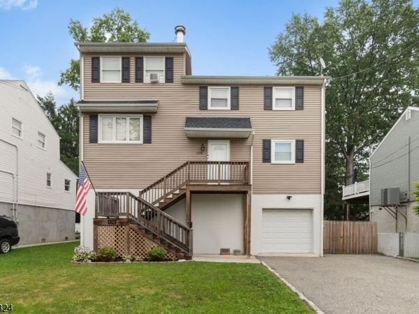 138 William St, Little Falls, NJ 07424