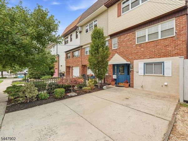 199 Avenue A, Bayonne, NJ 07002