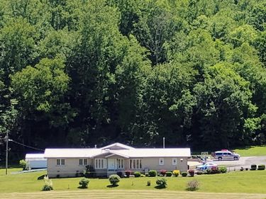 455 Mosley Branch Road, Woodbine, KY 40771
