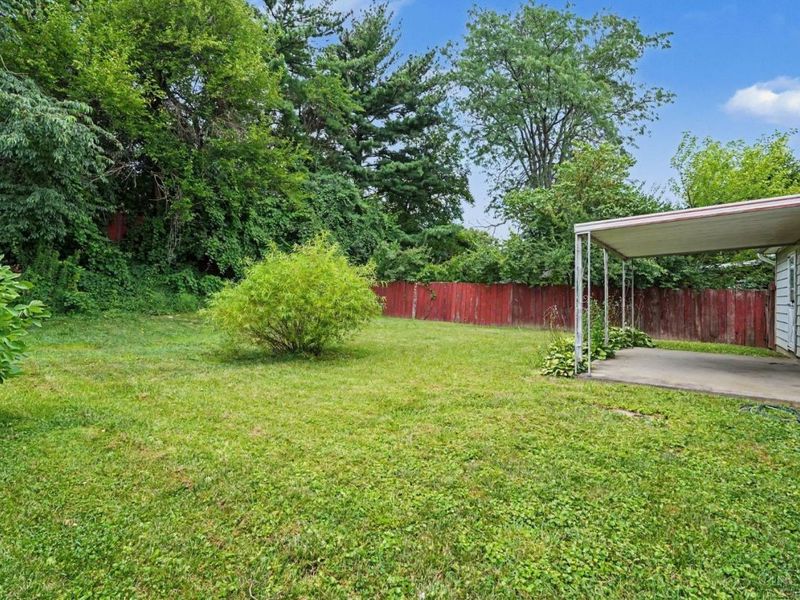 11431 Gravenhurst Drive, Colerain Township, OH 45231 Photo 12