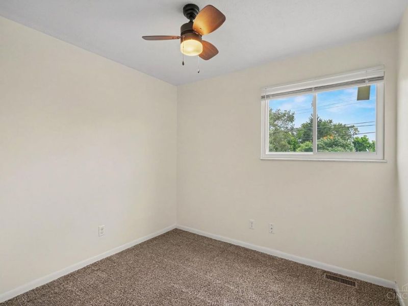 11431 Gravenhurst Drive, Colerain Township, OH 45231 Photo 6