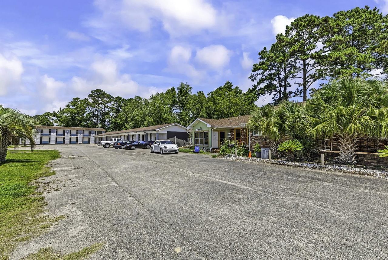 1443 Highway 17  Photo 4