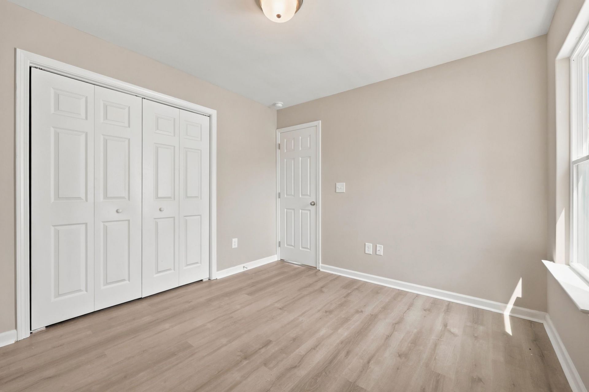 916 Clay Pigeon Ct.  Photo 17
