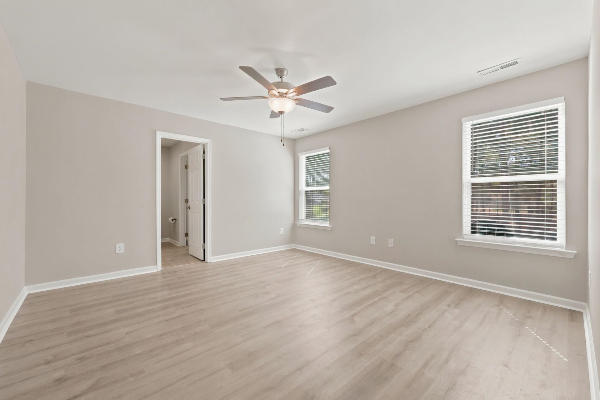 916 Clay Pigeon Ct.  Photo 8