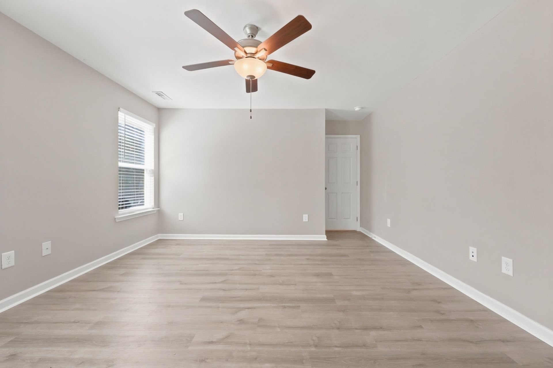 916 Clay Pigeon Ct.  Photo 9