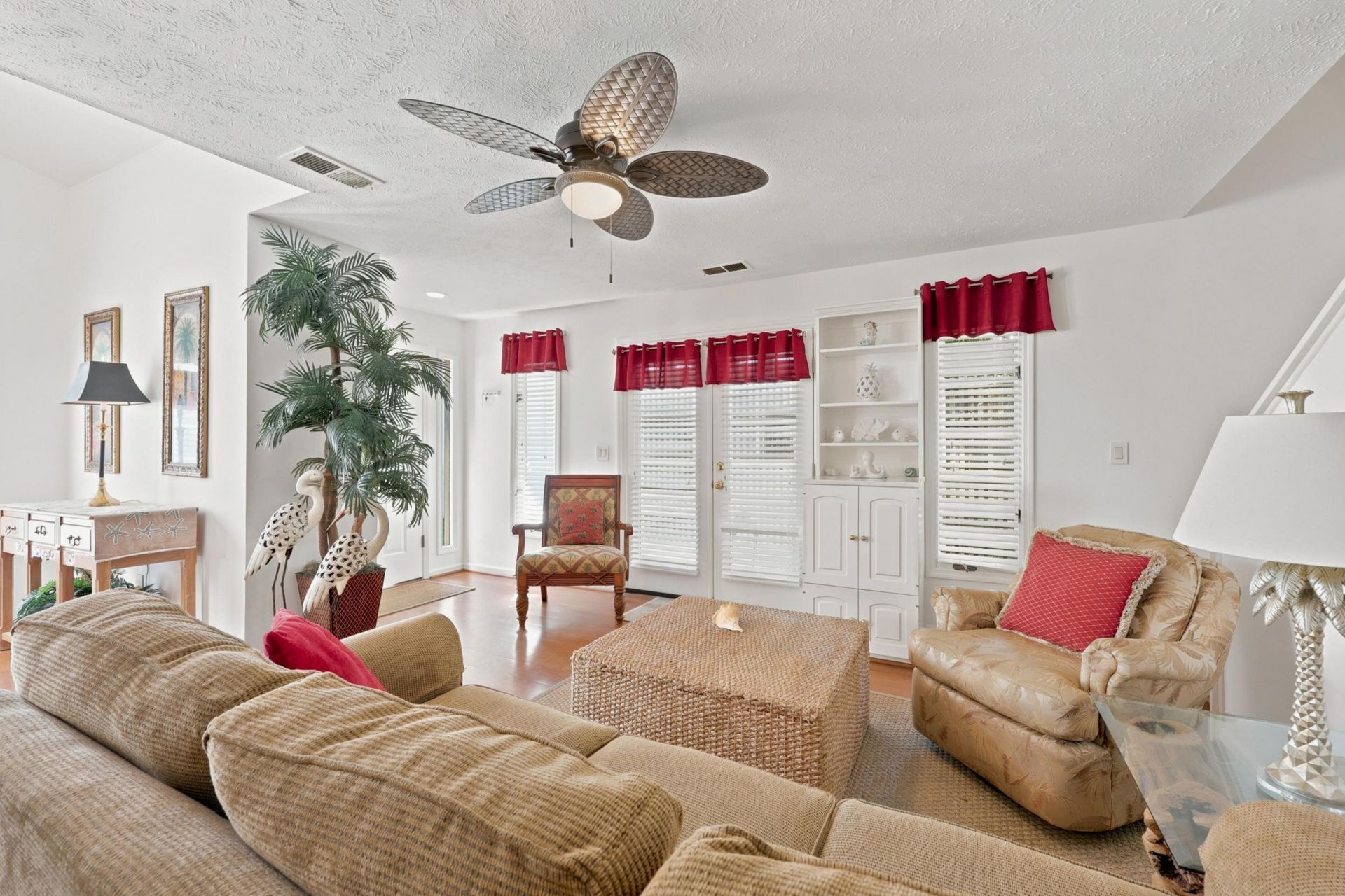 938 Tiffany Ln.  Photo 10