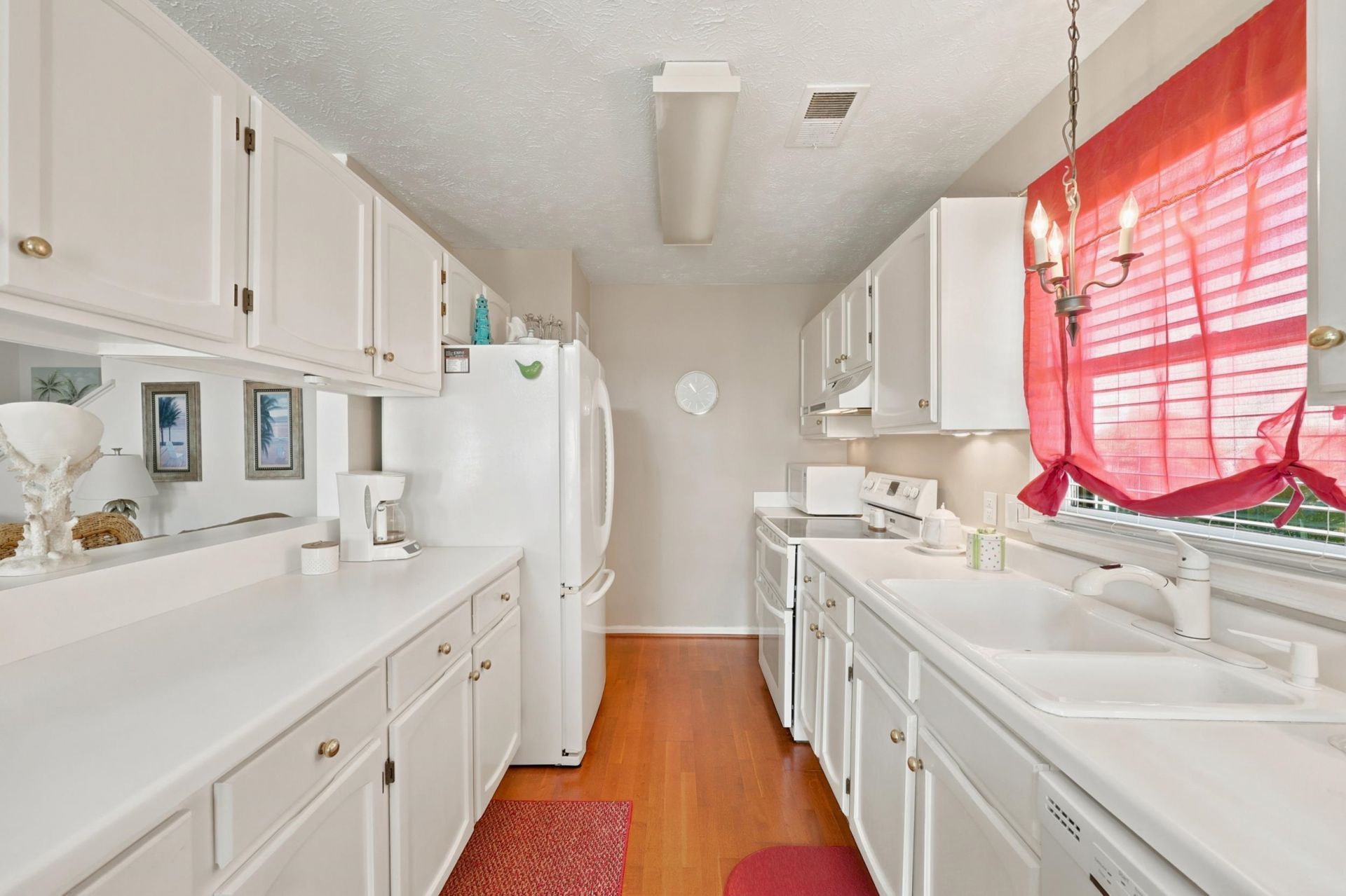 938 Tiffany Ln.  Photo 14