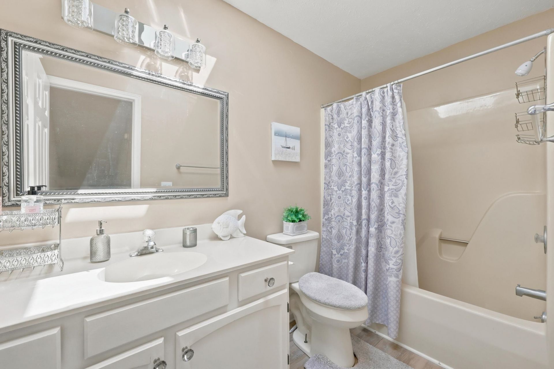 938 Tiffany Ln.  Photo 18