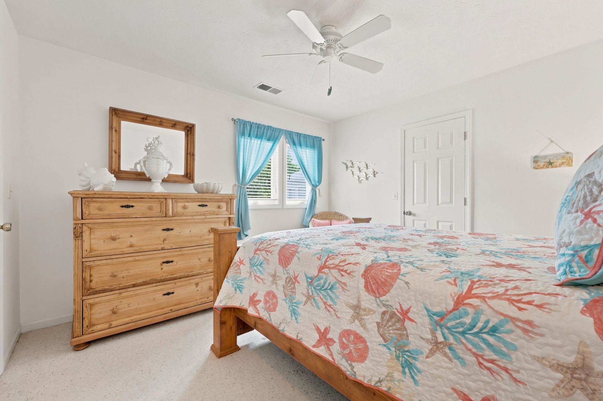 938 Tiffany Ln.  Photo 23