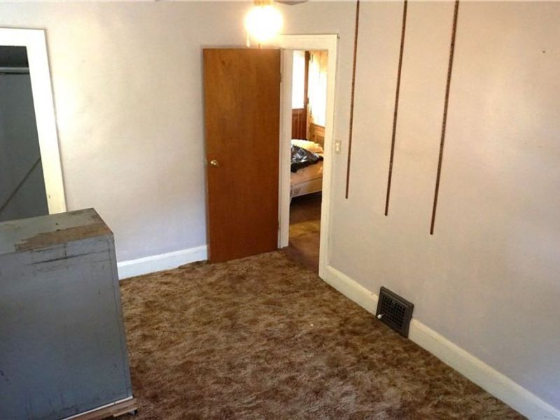 16409 Laverne Avenue, Cleveland, OH 44135 Photo 8