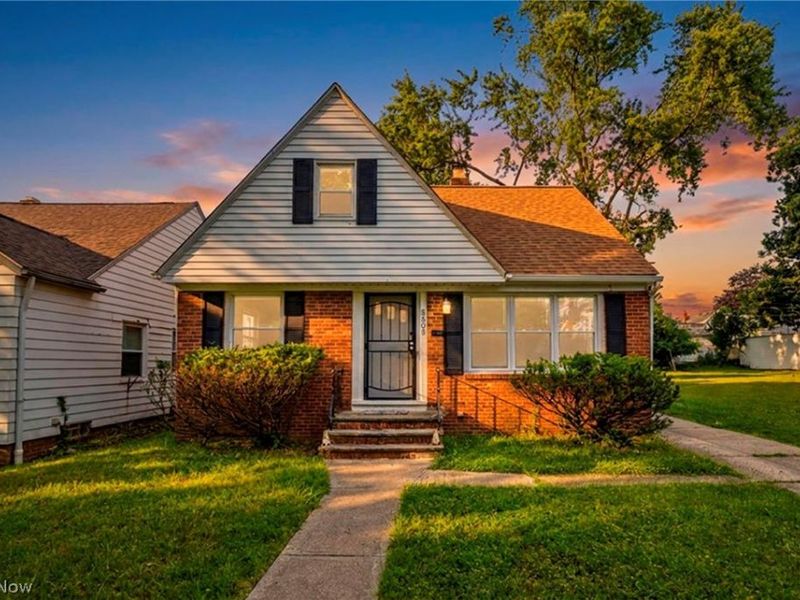 5505 South Boulevard , Maple Heights, OH 44137 Photo 2