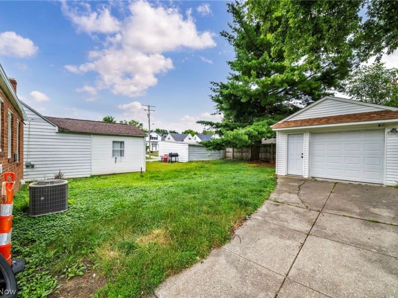 5505 South Boulevard , Maple Heights, OH 44137 Photo 47