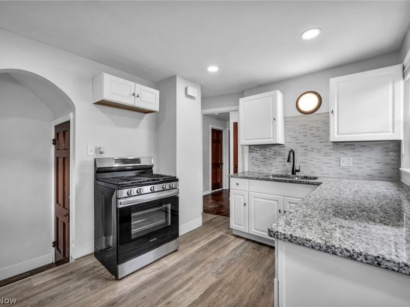 5505 South Boulevard , Maple Heights, OH 44137 Photo 7