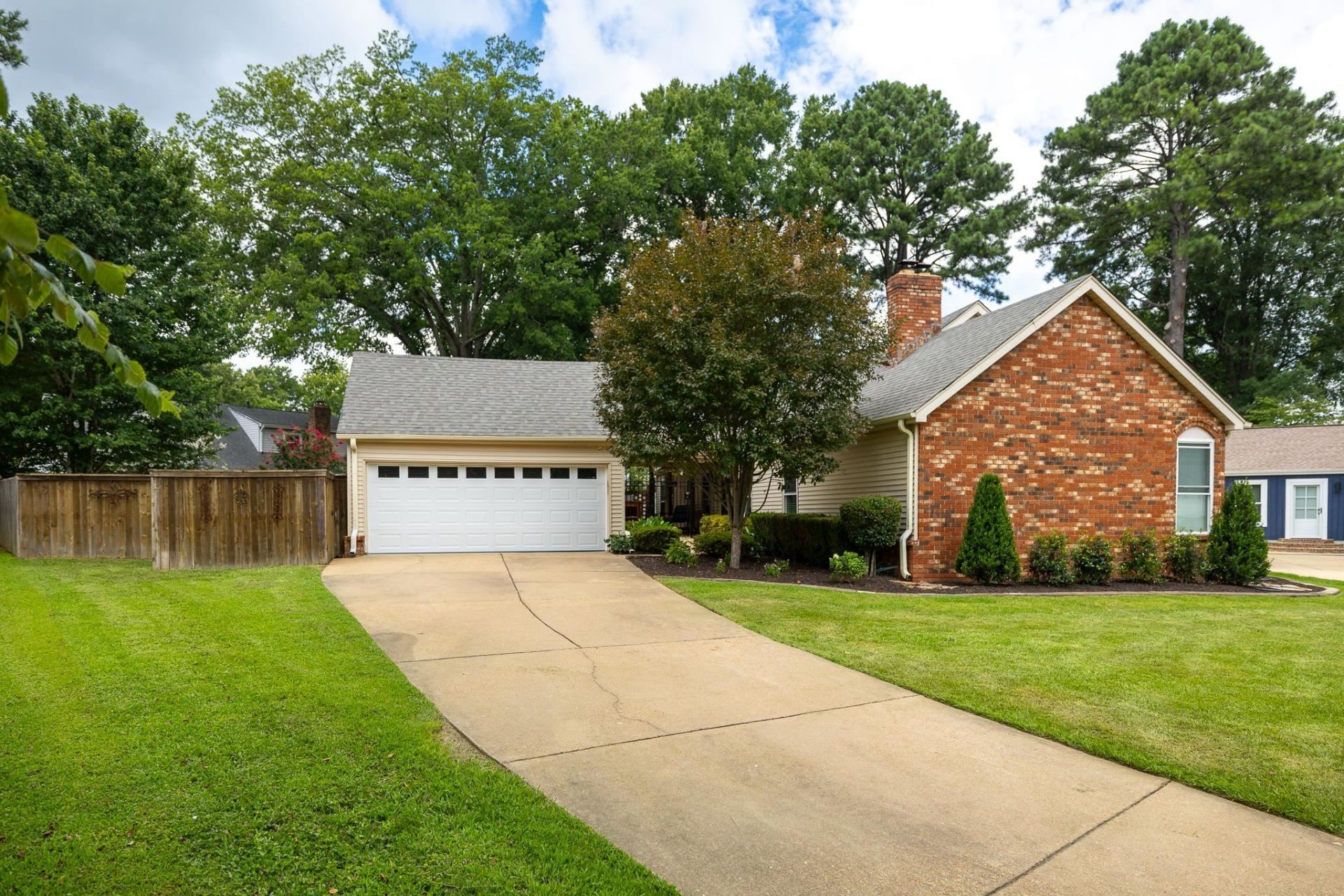 2157 Idlewood Cv, Germantown, TN 38139 Main Photo