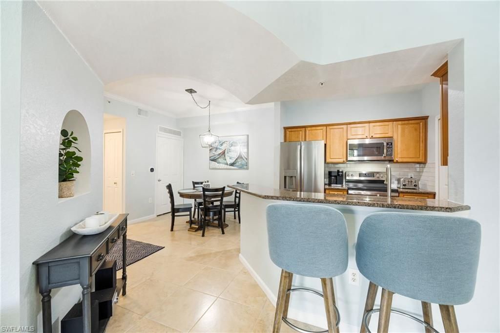 12960 Positano Cir, Unit 202, Naples, FL 34105 Photo