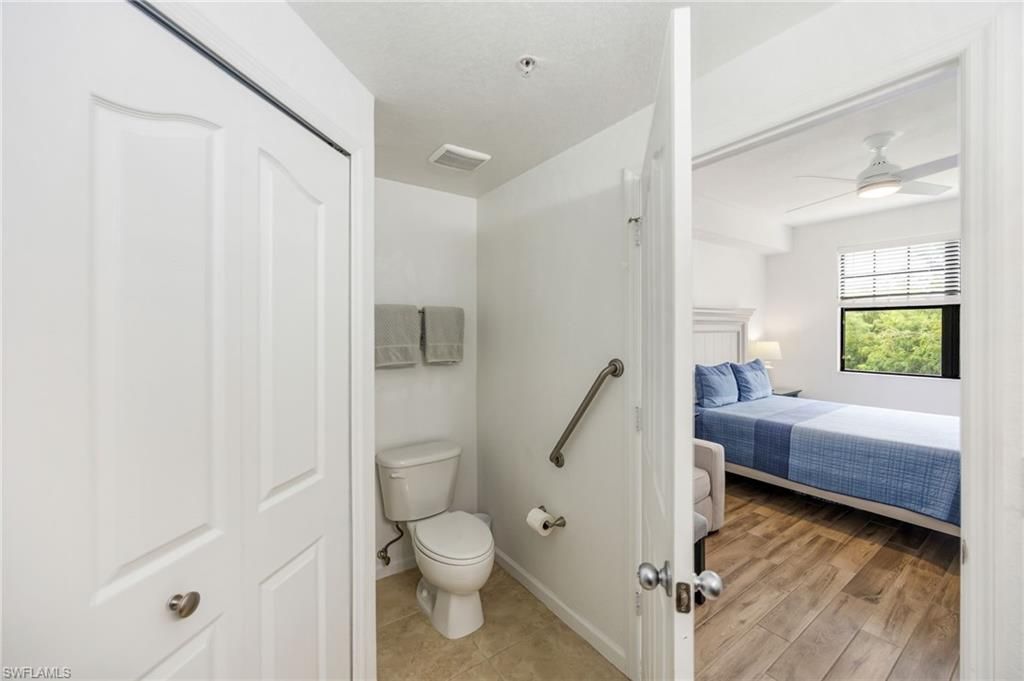 12960 Positano Cir, Unit 202, Naples, FL 34105 Photo